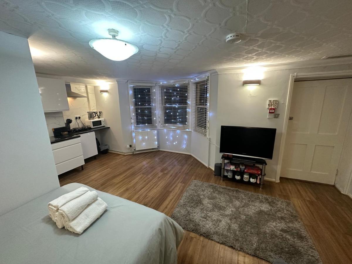 Studio Room In Brighton ภายนอก รูปภาพ
